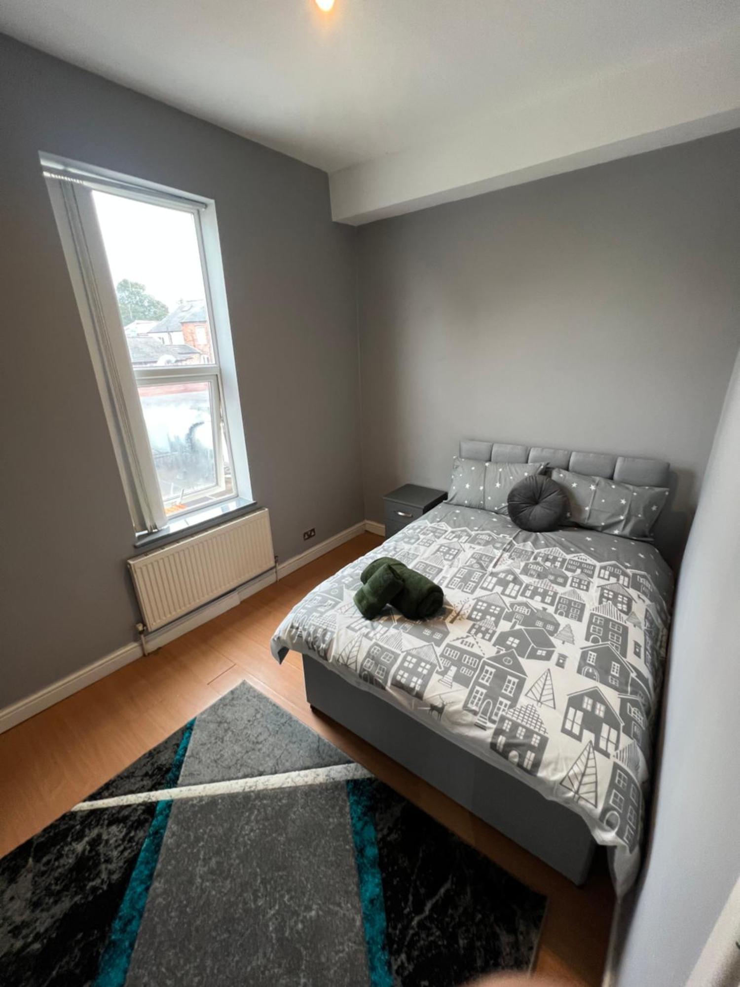 3 Bedroom 3 Bed