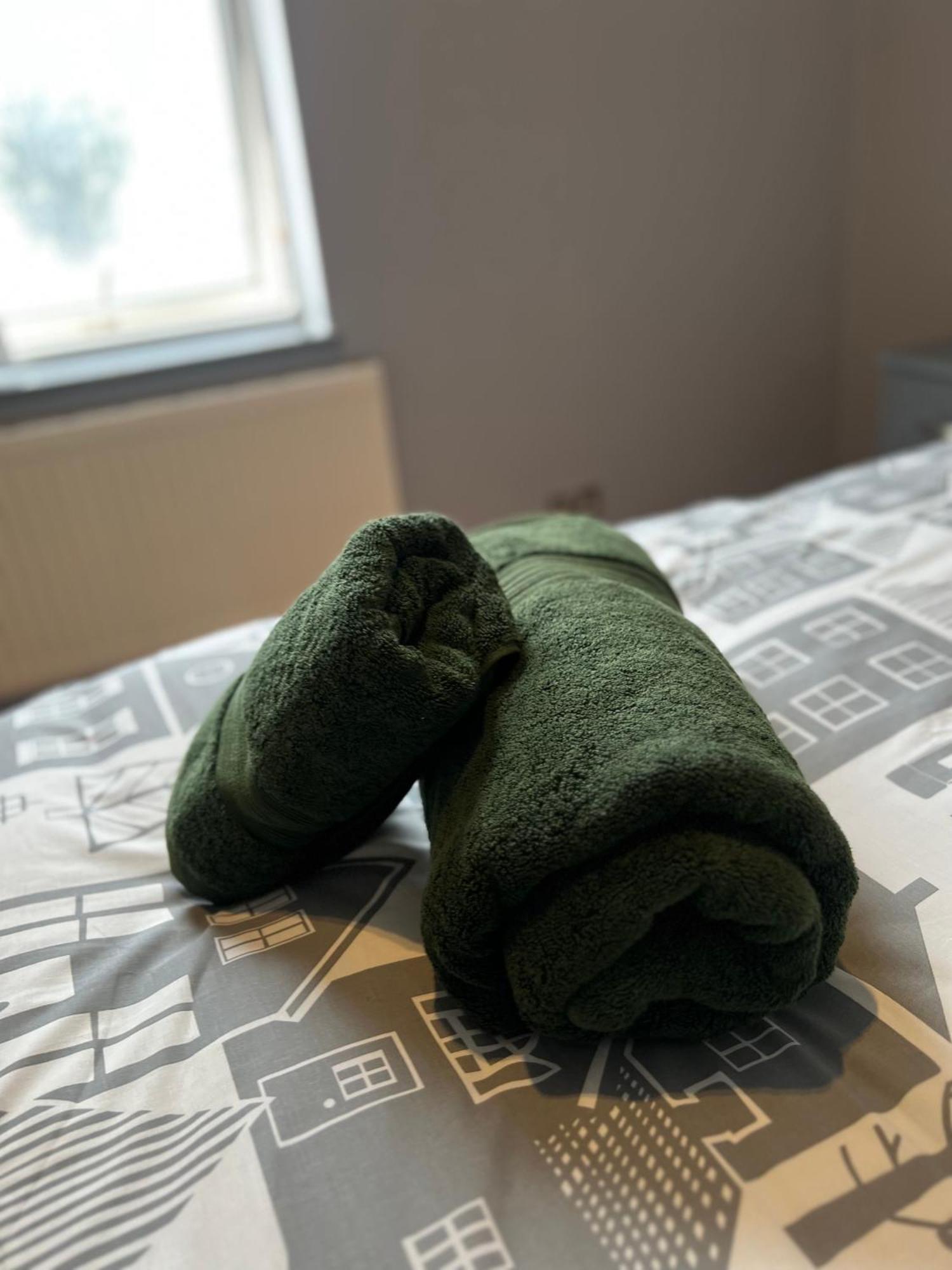 Apartment 3 Bedroom 3 Bed