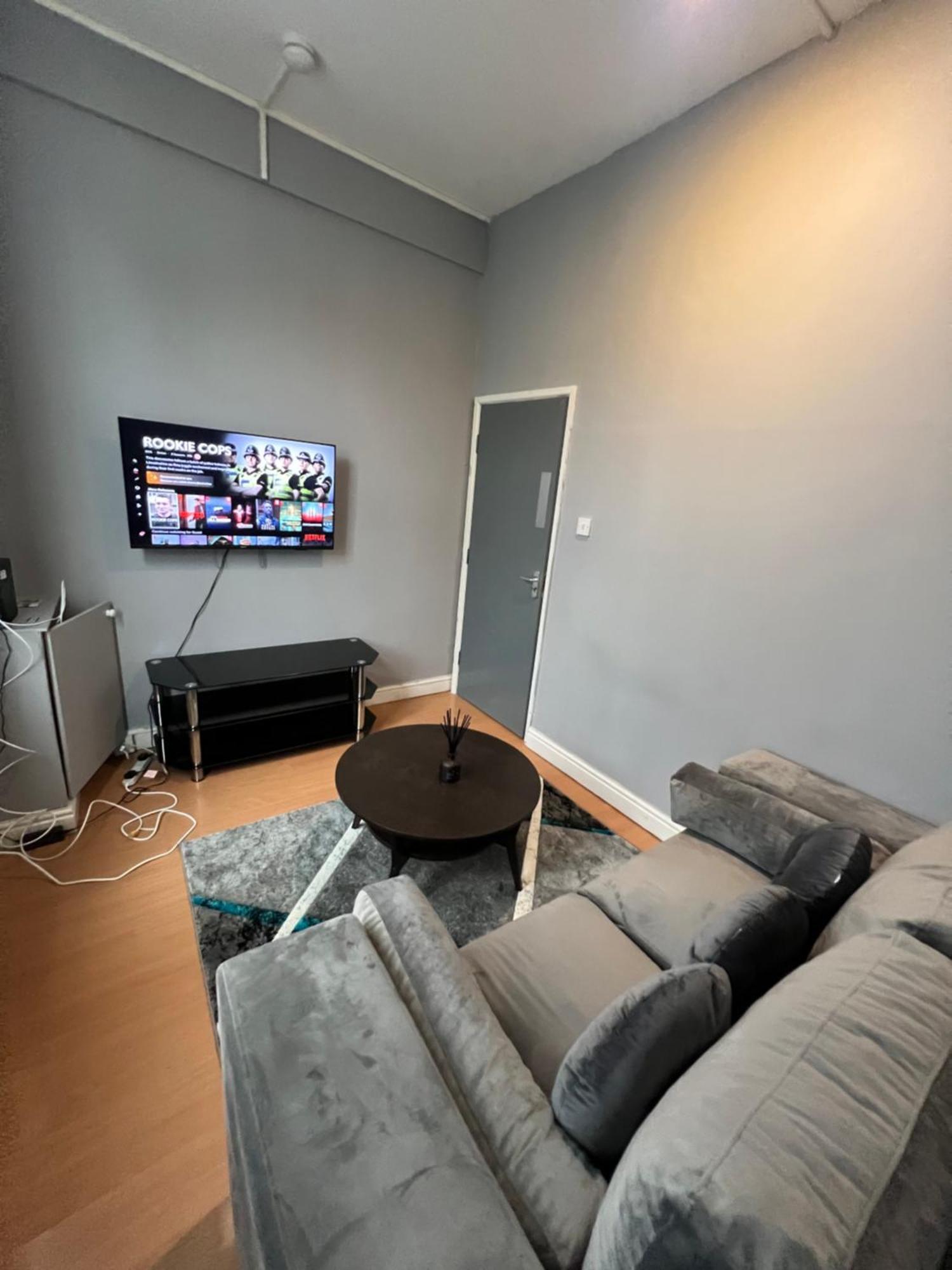 3 Bedroom 3 Bed * Birmingham